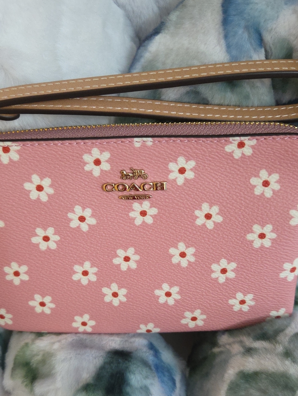 NWT Coach Pink Floral Daisy Wristlet with Tan Strap